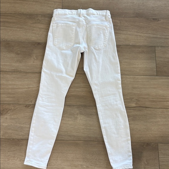 GAP True Skinny Women’s White Jeans – Size 26 Regular - Picture 8 of 9